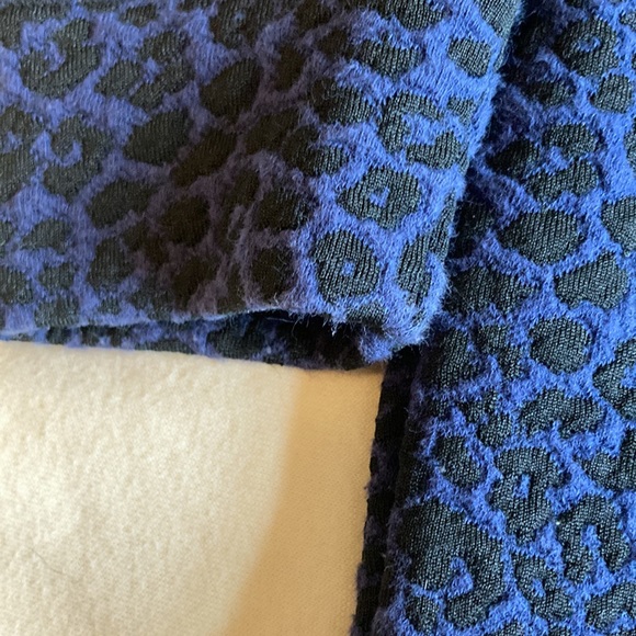 Maison Scotch Punk Radar Oversize Blue Black Cheetah Sweater Petite - Picture 10 of 11